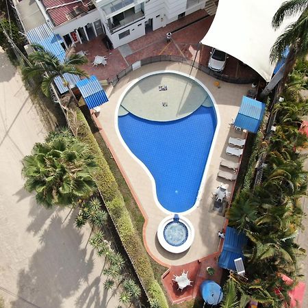 Hotel Catama Inn フサガスガ エクステリア 写真